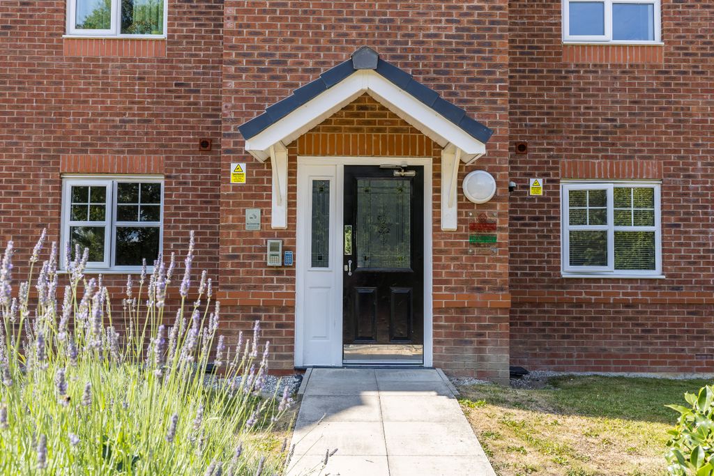 Property photo 2 of 14 Img_0358