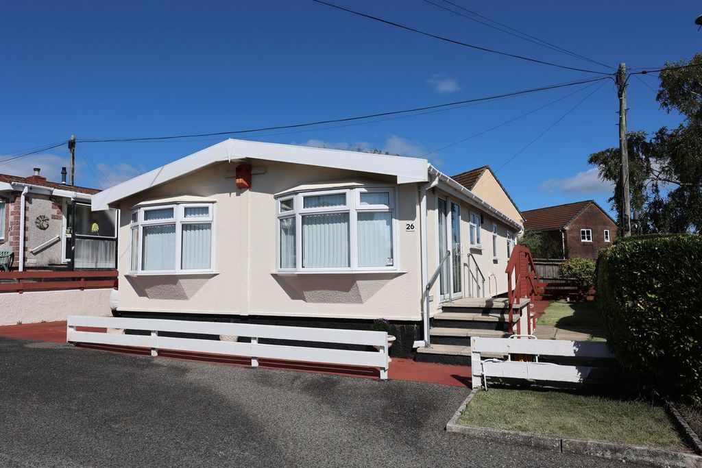 Property photo 2 of 18