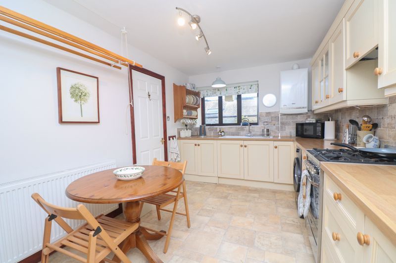 Property photo 2 of 17 Kitchen/Diner