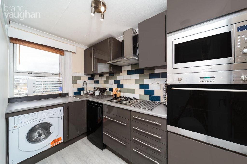 Property photo 1 of 14 Kitchen