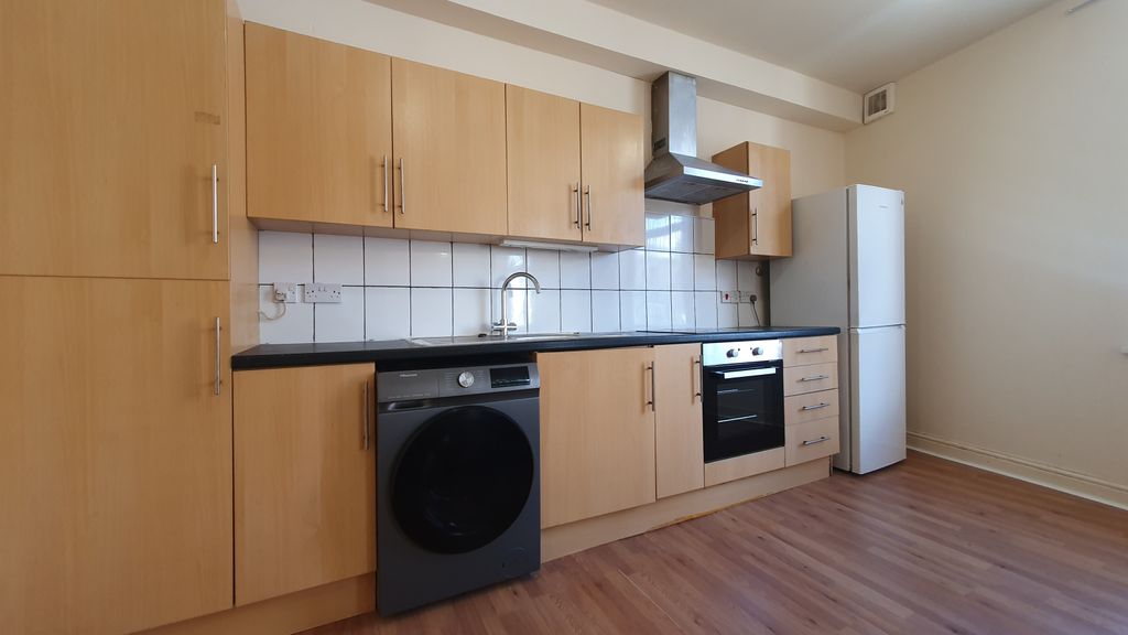 Property photo 2 of 17 Gallery