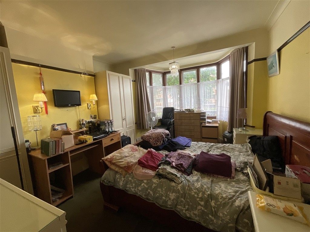 Property photo 3 of 8 Bedroom