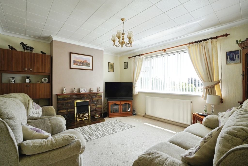 Property photo 3 of 15 Pbox-Img.Jpg