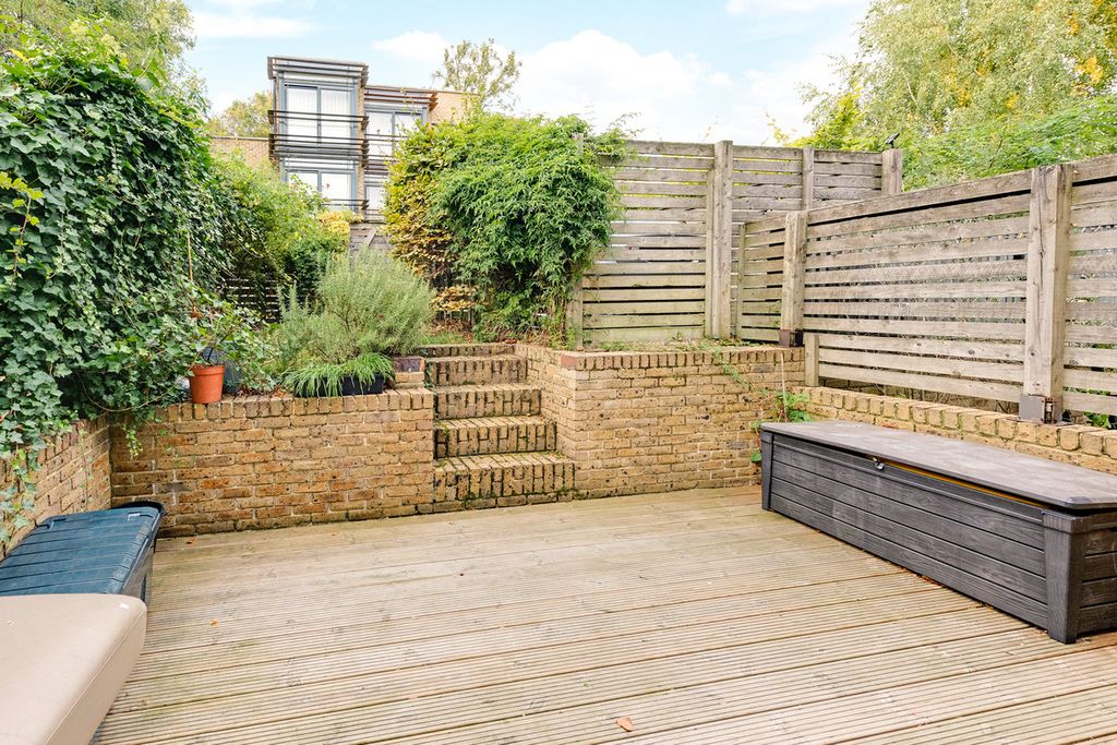 Property photo 3 of 14