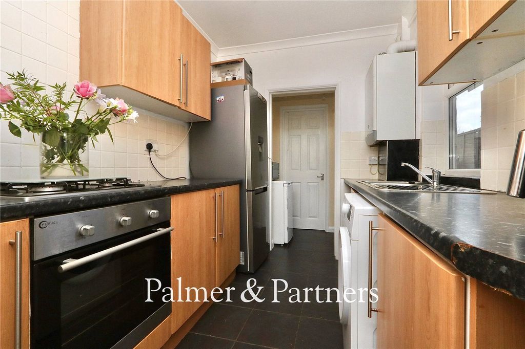 Property photo 2 of 17 Picture No. 08