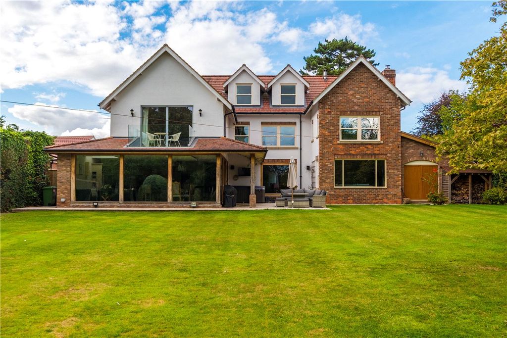Property photo 1 of 35 Picture No. 67