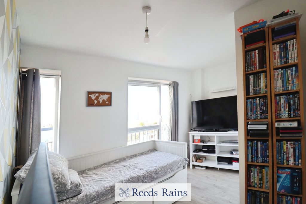 Property photo 3 of 15 Picture No. 07