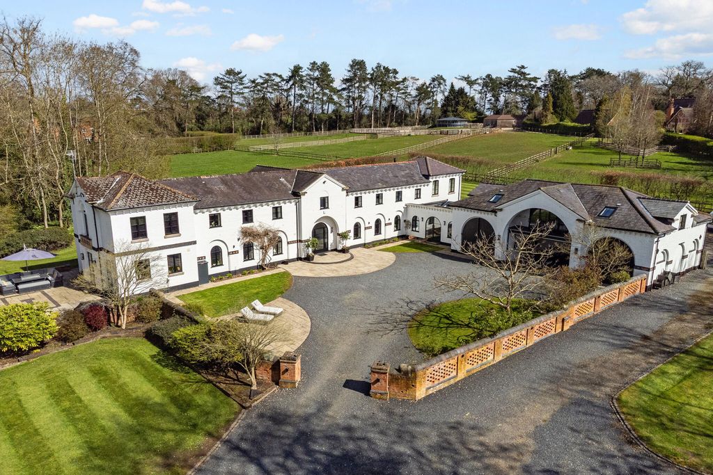 Property photo 1 of 37