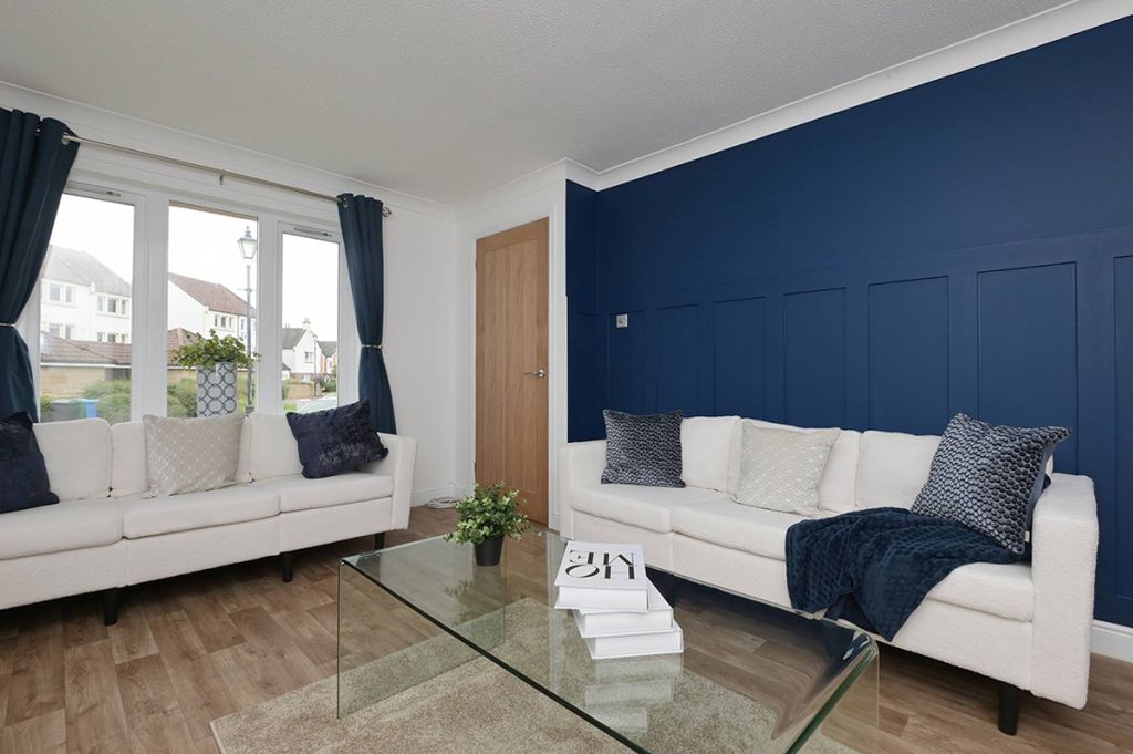 Property photo 3 of 25