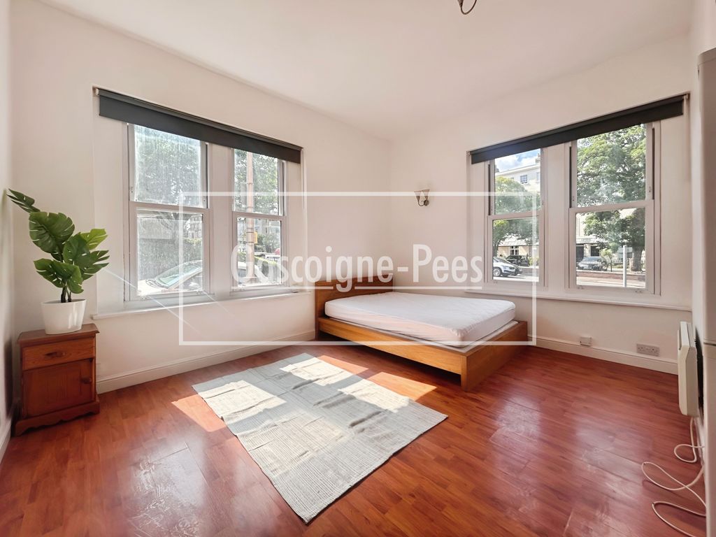 Property photo 2 of 5