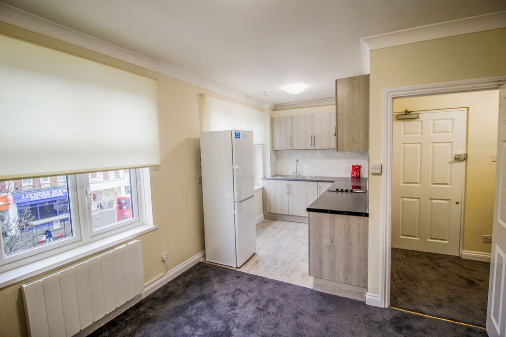 Property photo 3 of 7