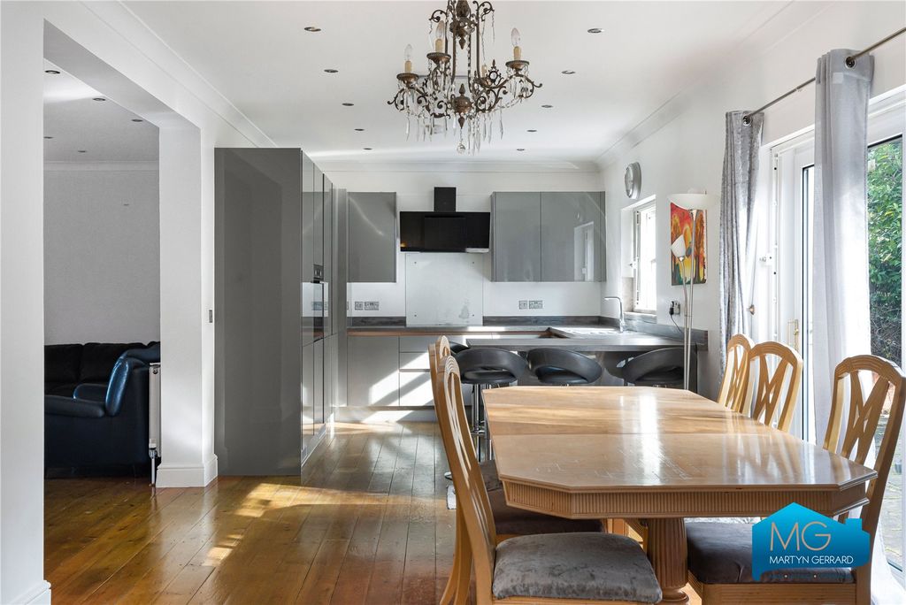 Property photo 1 of 16 Picture No. 19