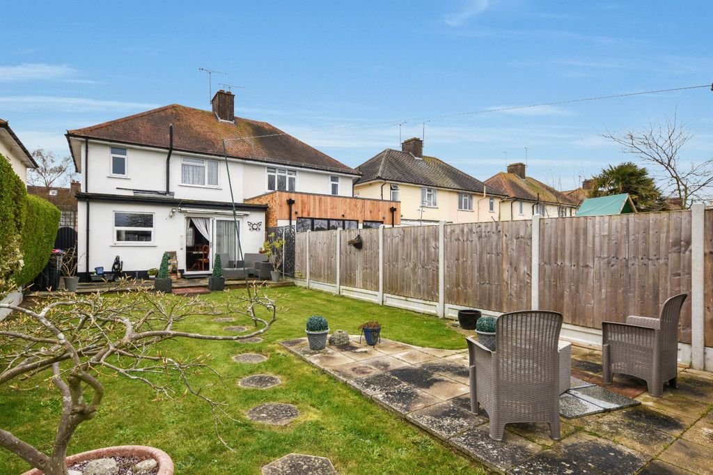 Property photo 2 of 36 Picture No. 16