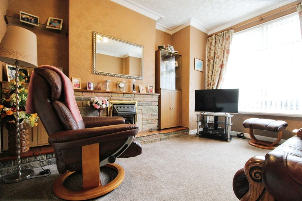 Property photo 3 of 13