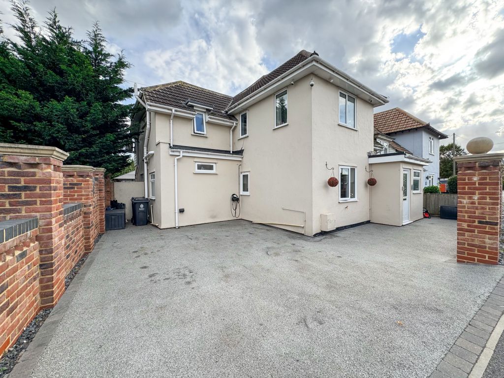Property photo 1 of 33 Img_5117