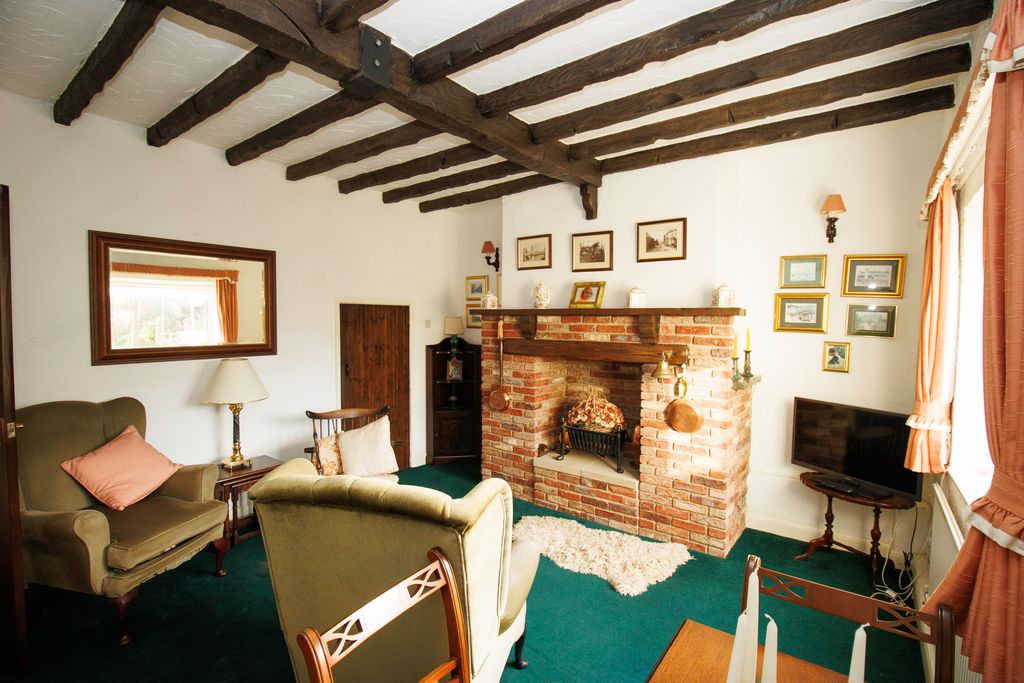 Property photo 3 of 18