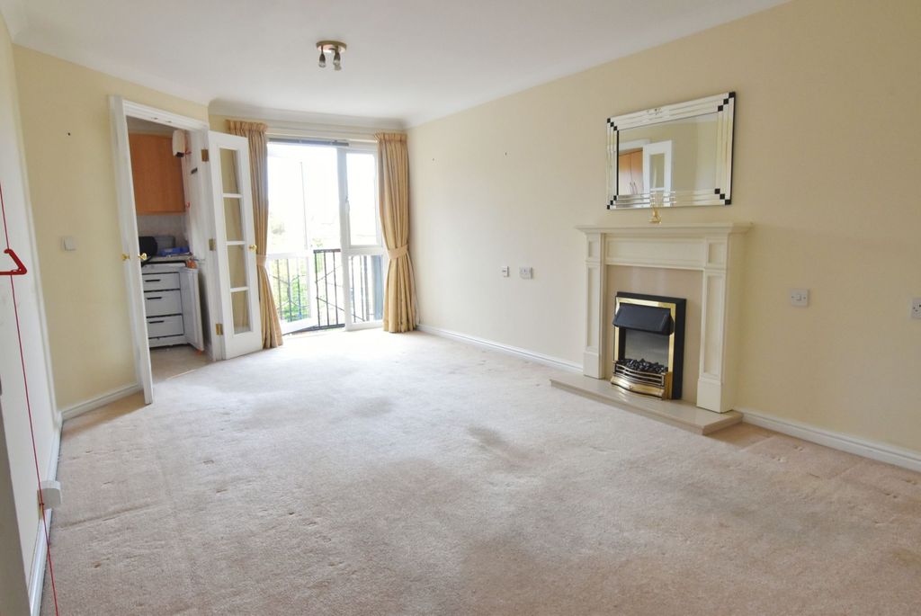 Property photo 2 of 18