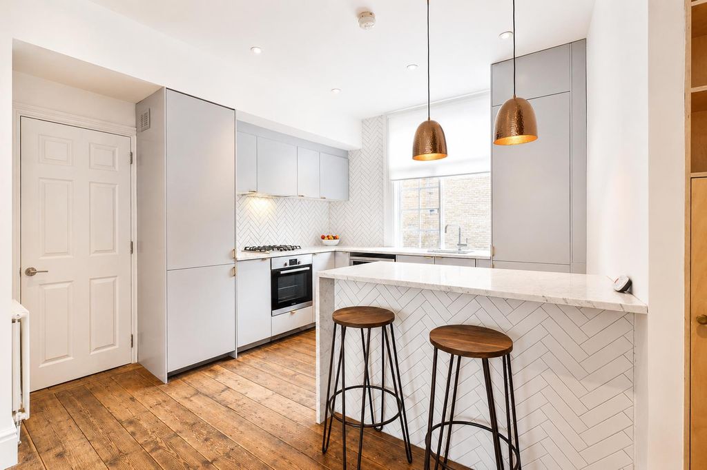 Property photo 1 of 20 Farleigh Road570C.Png