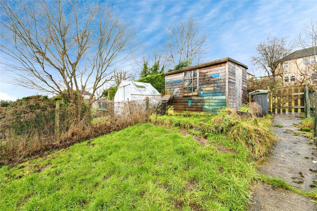 Property photo 3 of 14 Picture No. 21