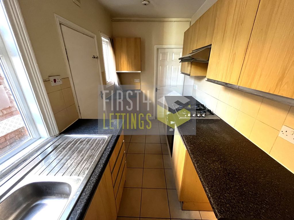 Property photo 2 of 9 Photo 7