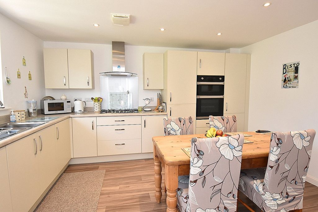 Property photo 2 of 13 Picture No. 07