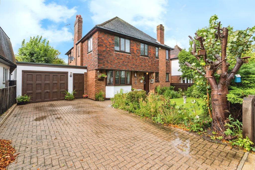 Property photo 1 of 19