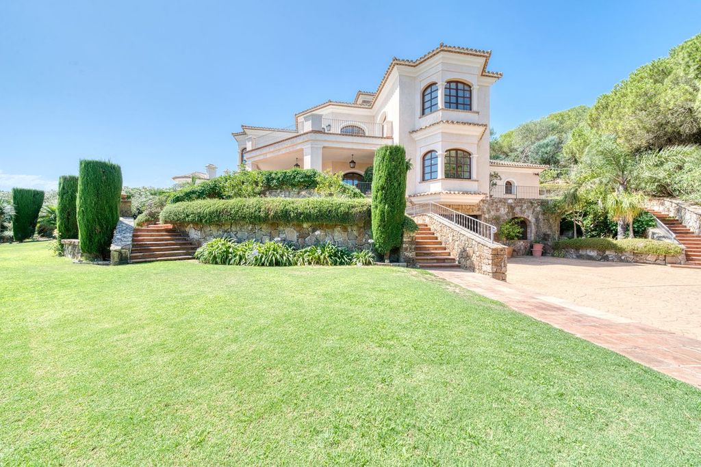 Property photo 2 of 50