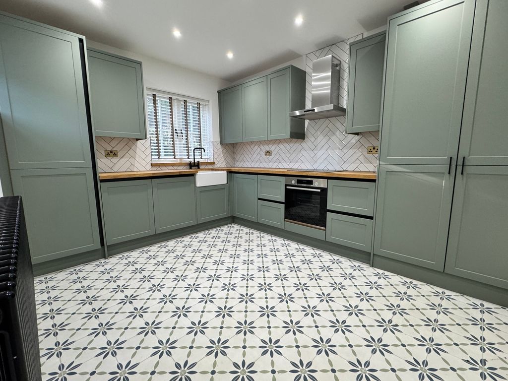 Property photo 2 of 21 Picture No. 02