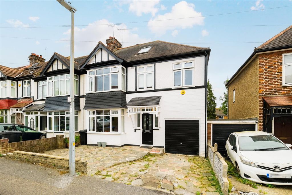 Property photo 1 of 33 1