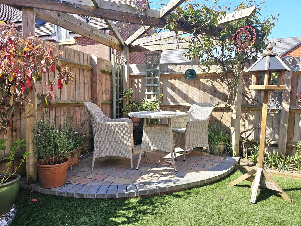 Property photo 3 of 19