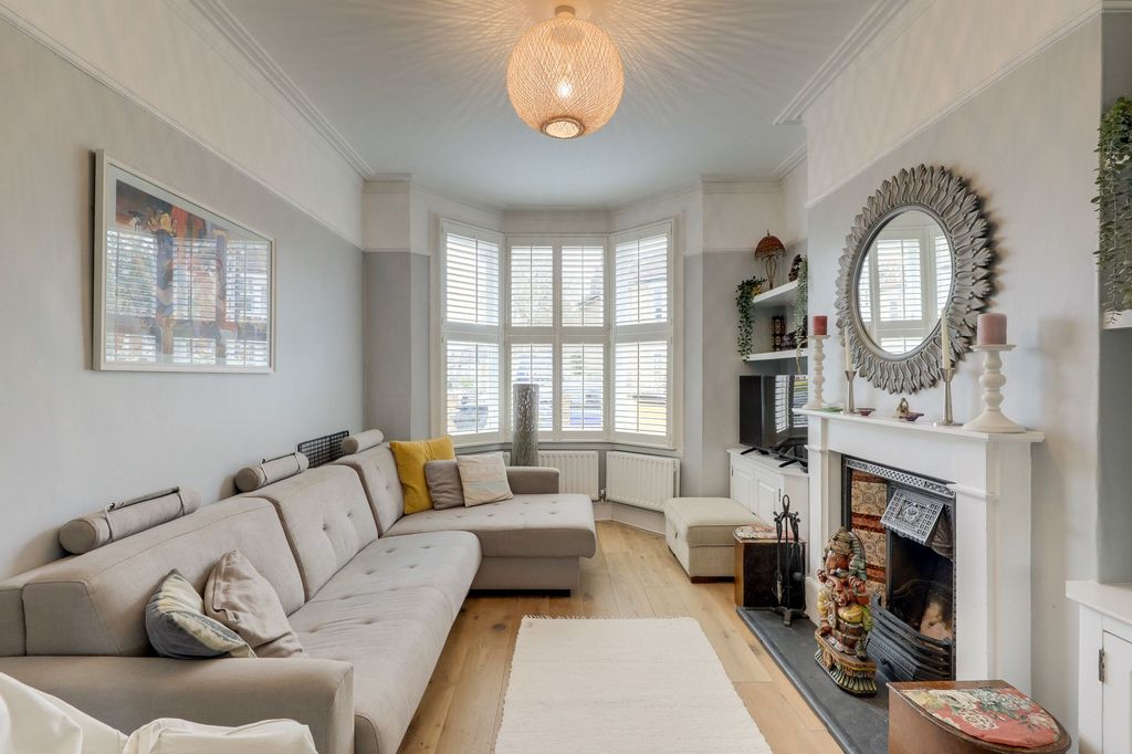 Property photo 2 of 15