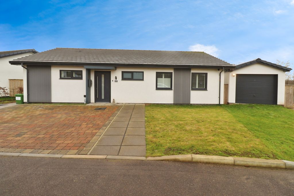 Property photo 1 of 20