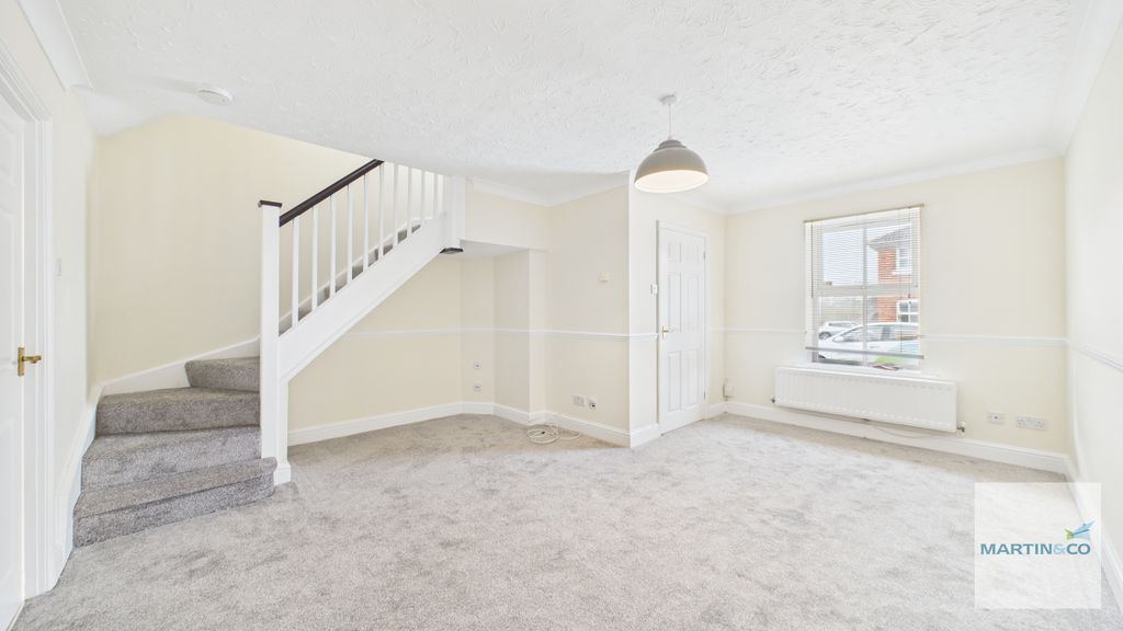 Property photo 3 of 13 Cam03663G0-Pr0243-Still019