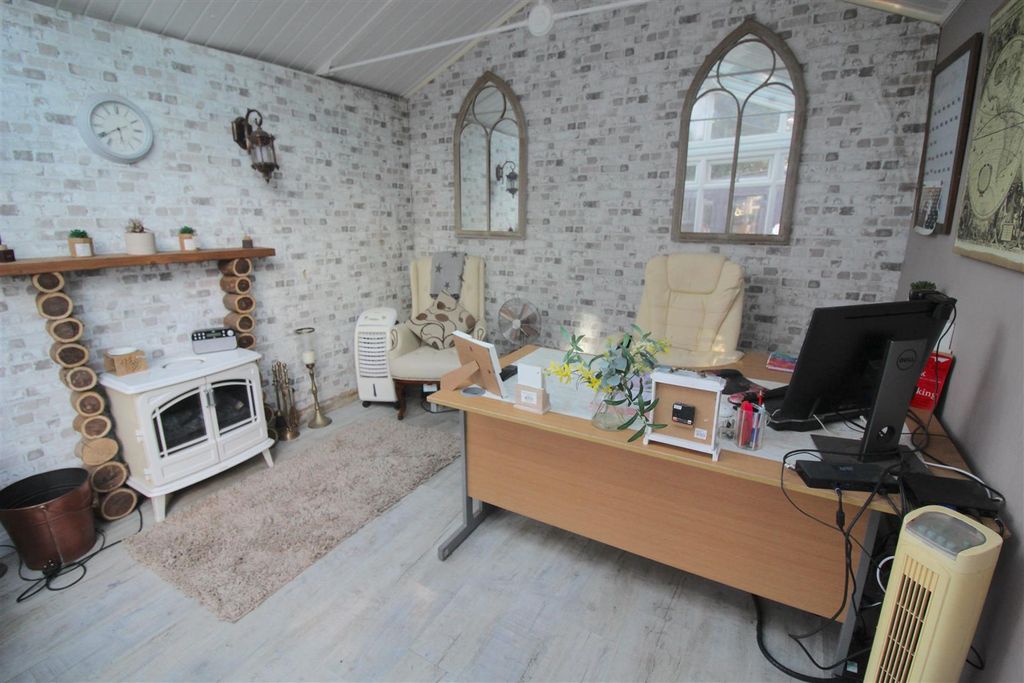 Property photo 2 of 27 Img_0625.Jpg