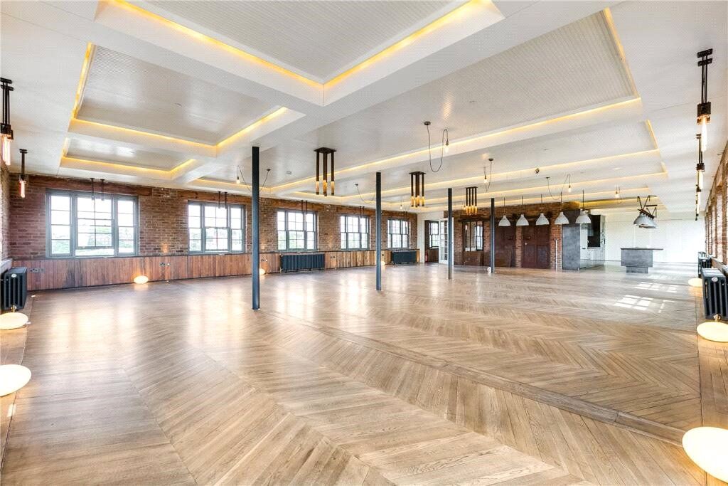 Property photo 2 of 27 Picture No. 05