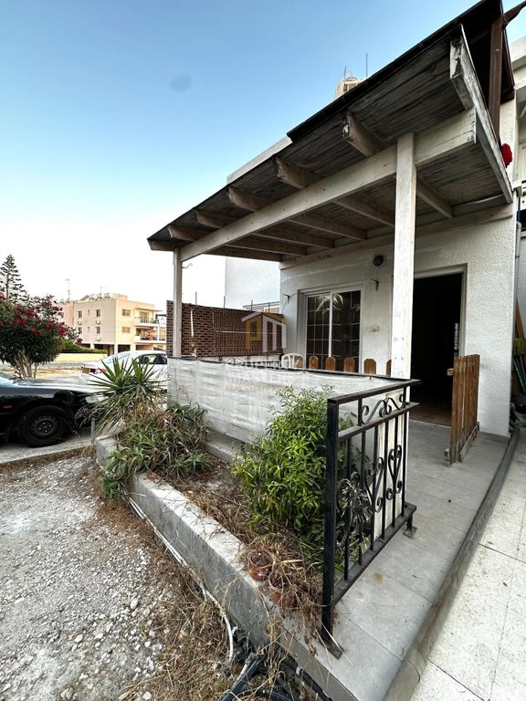 Property photo 1 of 8
