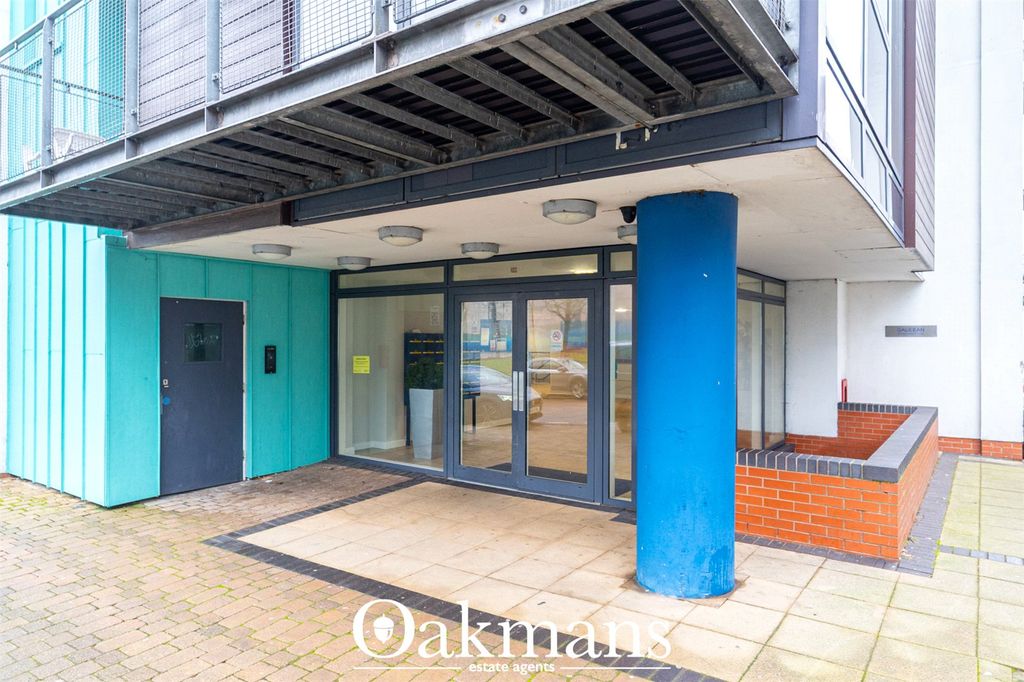 Property photo 2 of 19 Picture No. 55