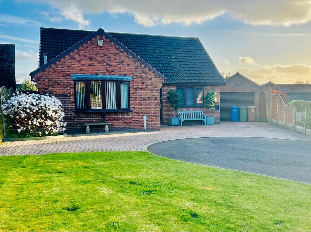 Property photo 1 of 17 Front.Jpg