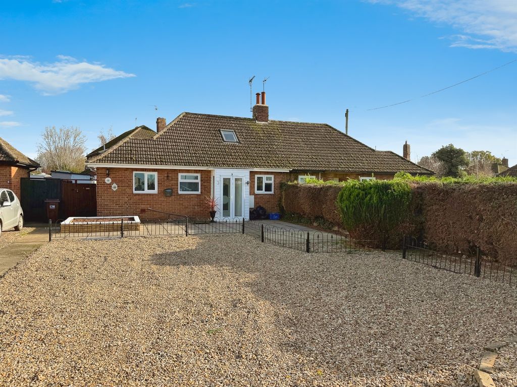 Property photo 2 of 14