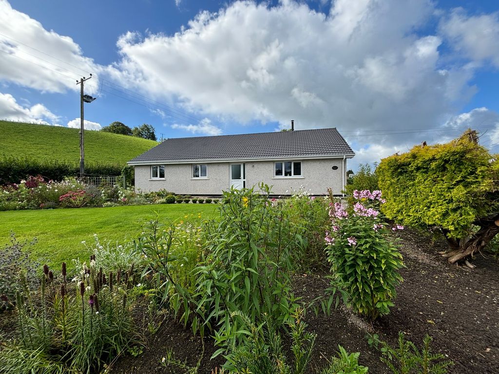Property photo 1 of 24