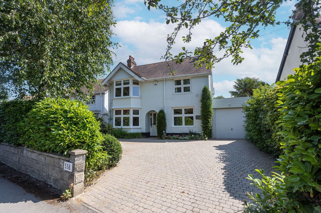 Property photo 1 of 34