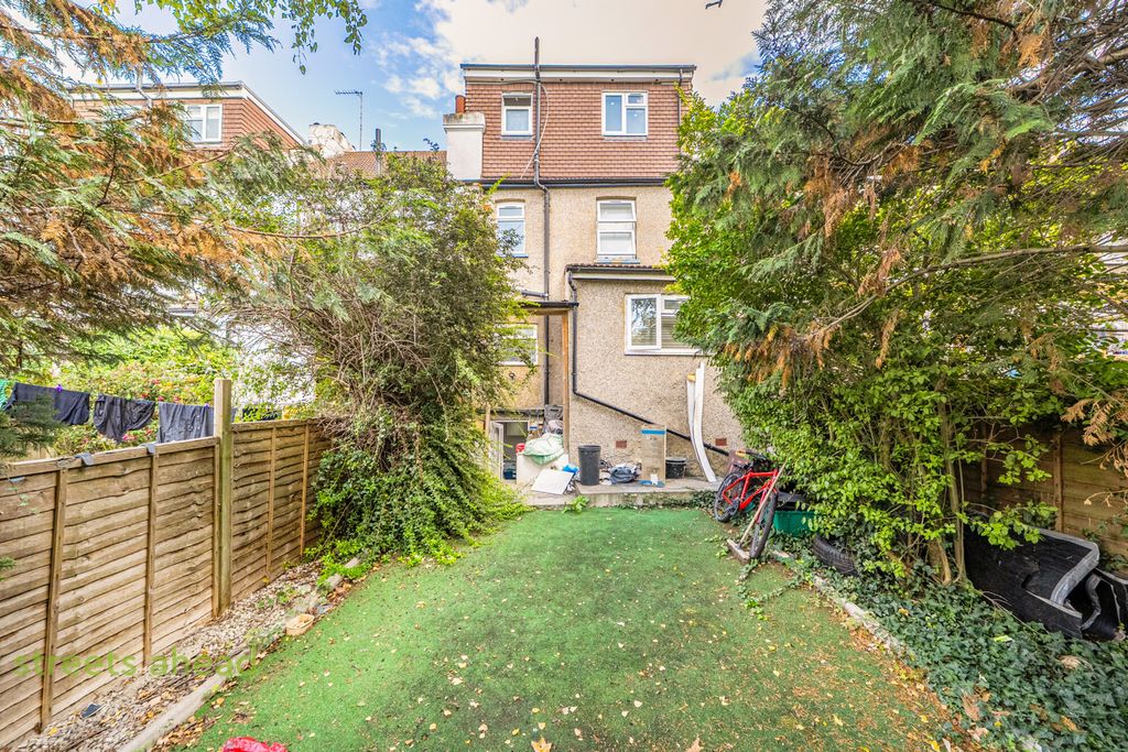 Property photo 3 of 17 c4E9Fc2d-Abdf-4B3...