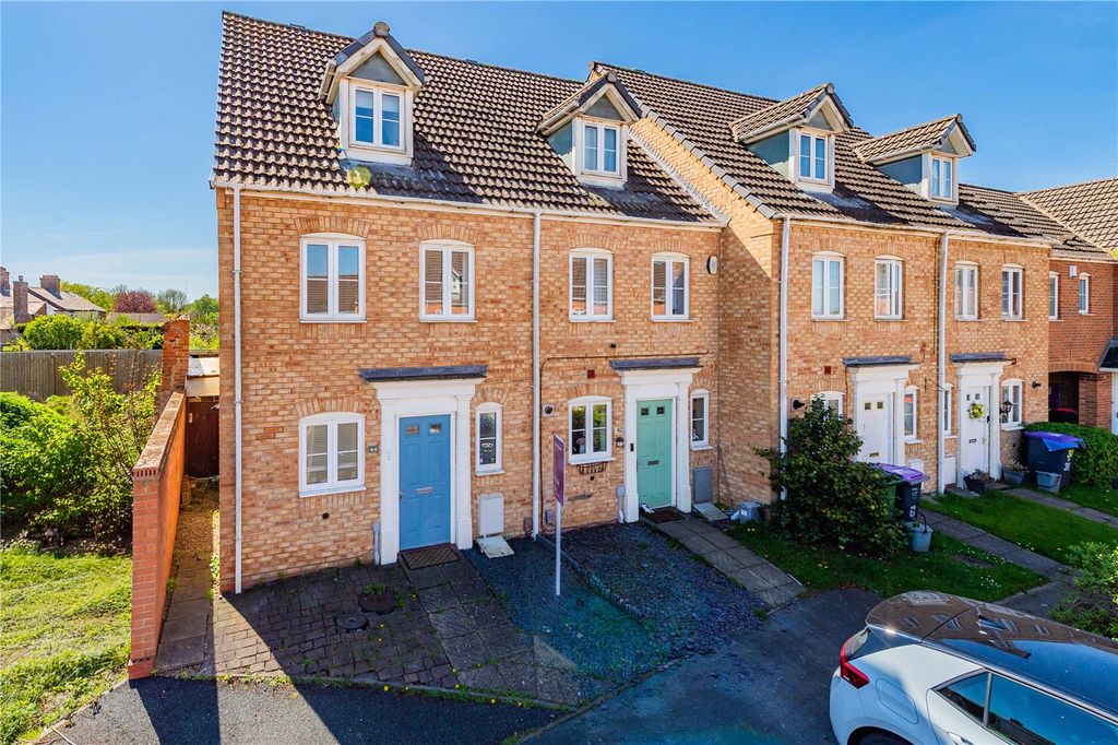 Property photo 1 of 33 Picture No. 34