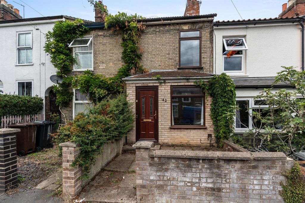 Property photo 1 of 15 42-Staffordstreet-001.Jpg
