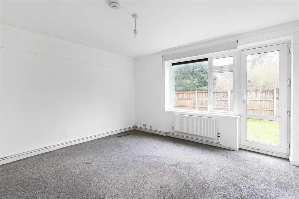 Property photo 3 of 21 23_73044.Jpg