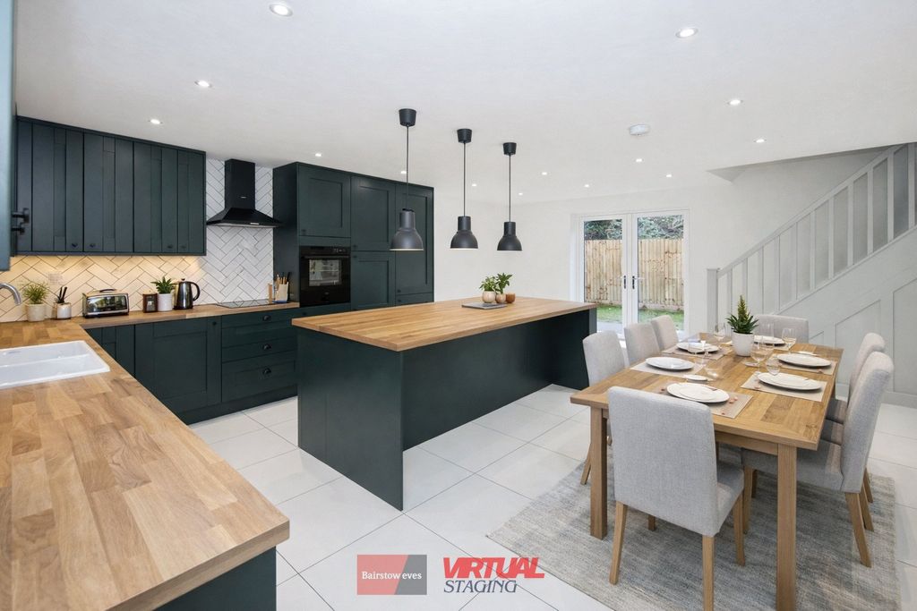 Property photo 3 of 28 Picture No. 26