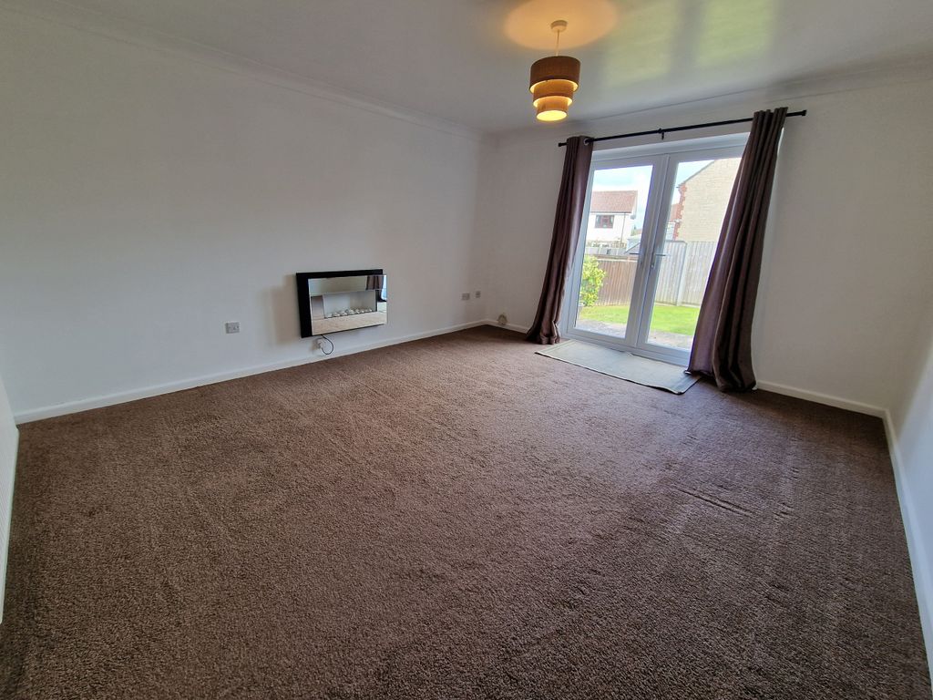 Property photo 2 of 11 Sitting/Dining Room