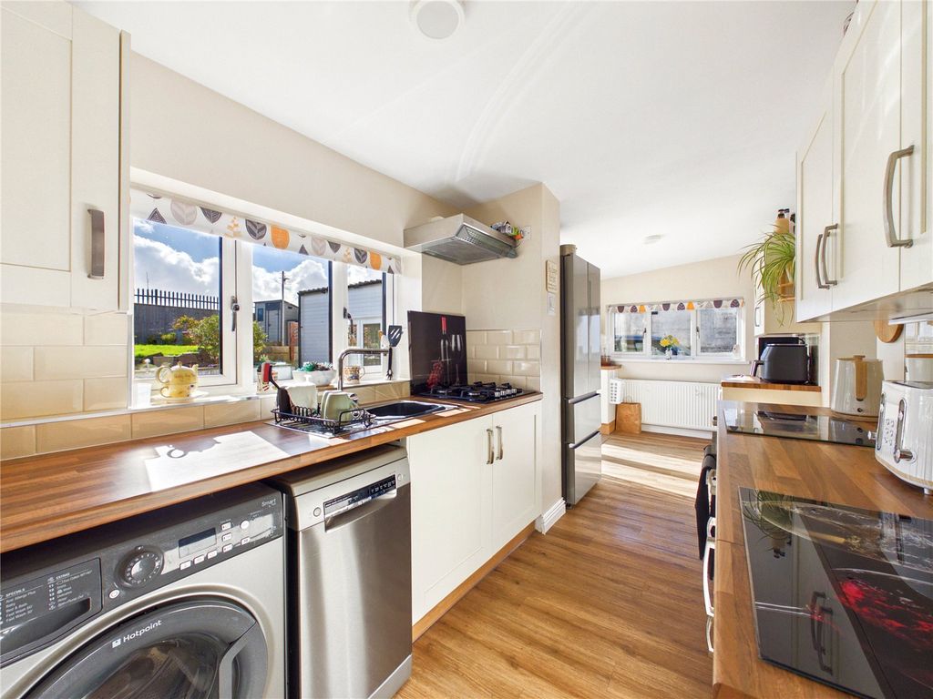 Property photo 3 of 39 Picture No. 31