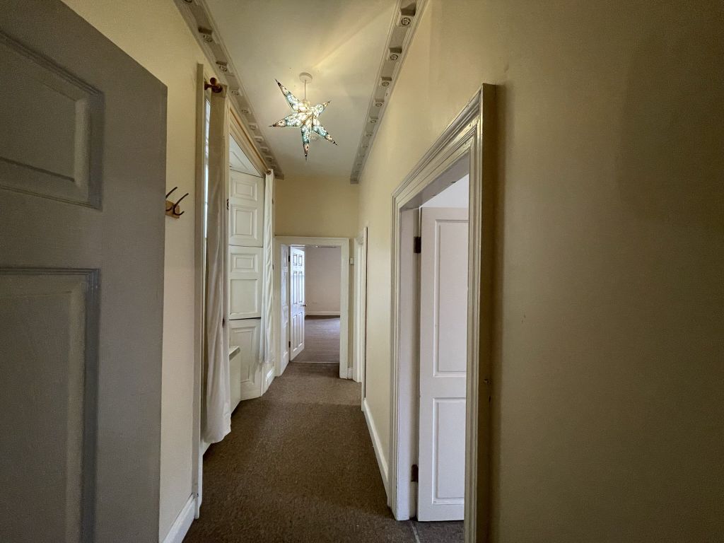 Property photo 2 of 11 Picture No. 09