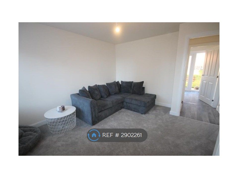 Property photo 2 of 10 Sitting Room